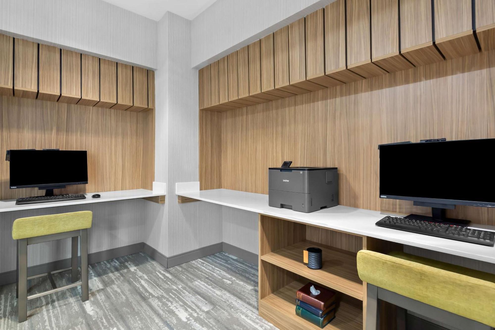 Hilton Garden Inn Lexington Georgetown Bagian luar foto